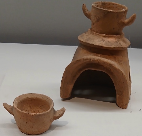 古墳時代の小型土師器 甕・甑・羽釜・カマドのミニチュア(東京国立博物館蔵)