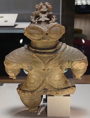 遮光器土偶 青森県つがる市亀ヶ岡出土 縄文時代晩期(東京国立博物館蔵)