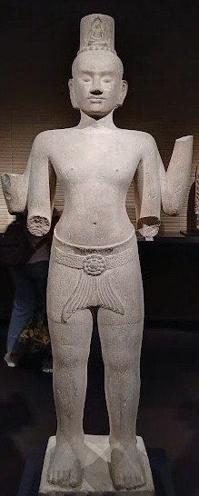 観音菩薩立像 カンボジア・アンコール トム死者の門 アンコール時代12〜13世紀(東京国立博物館蔵)