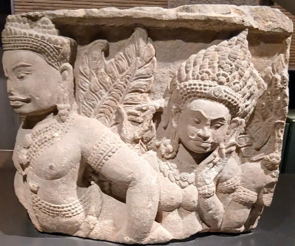 浮彫人物像 カンボジア・ピミアナカス出土 アンコール時代12世紀(東京国立博物館蔵)